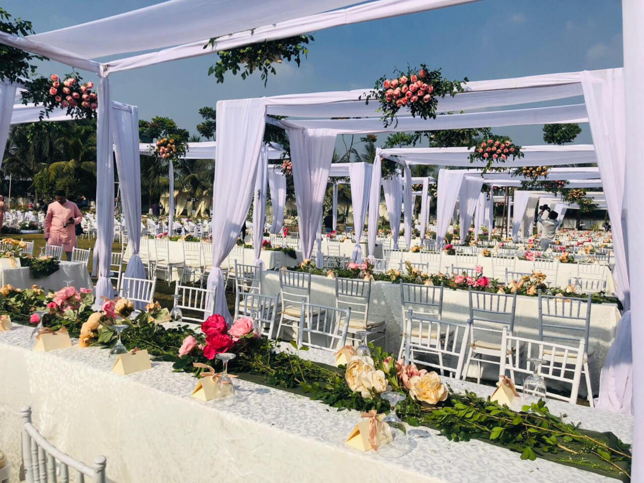 Outdoor Dining Setup